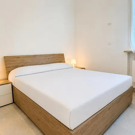 Hostdomus - La Bussola With Pool Apartamento *